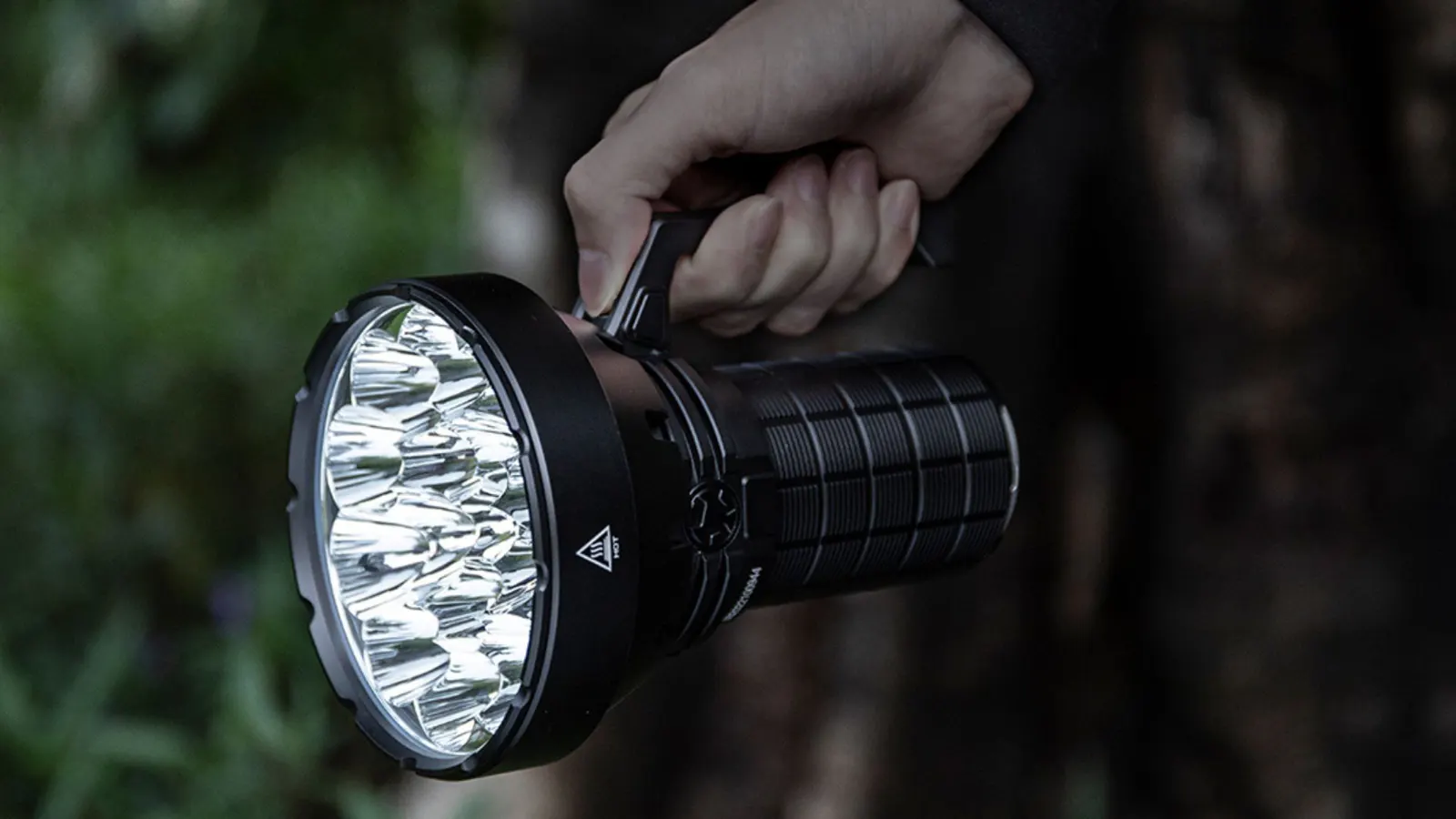 چراغ قوه قوی ضدضربه